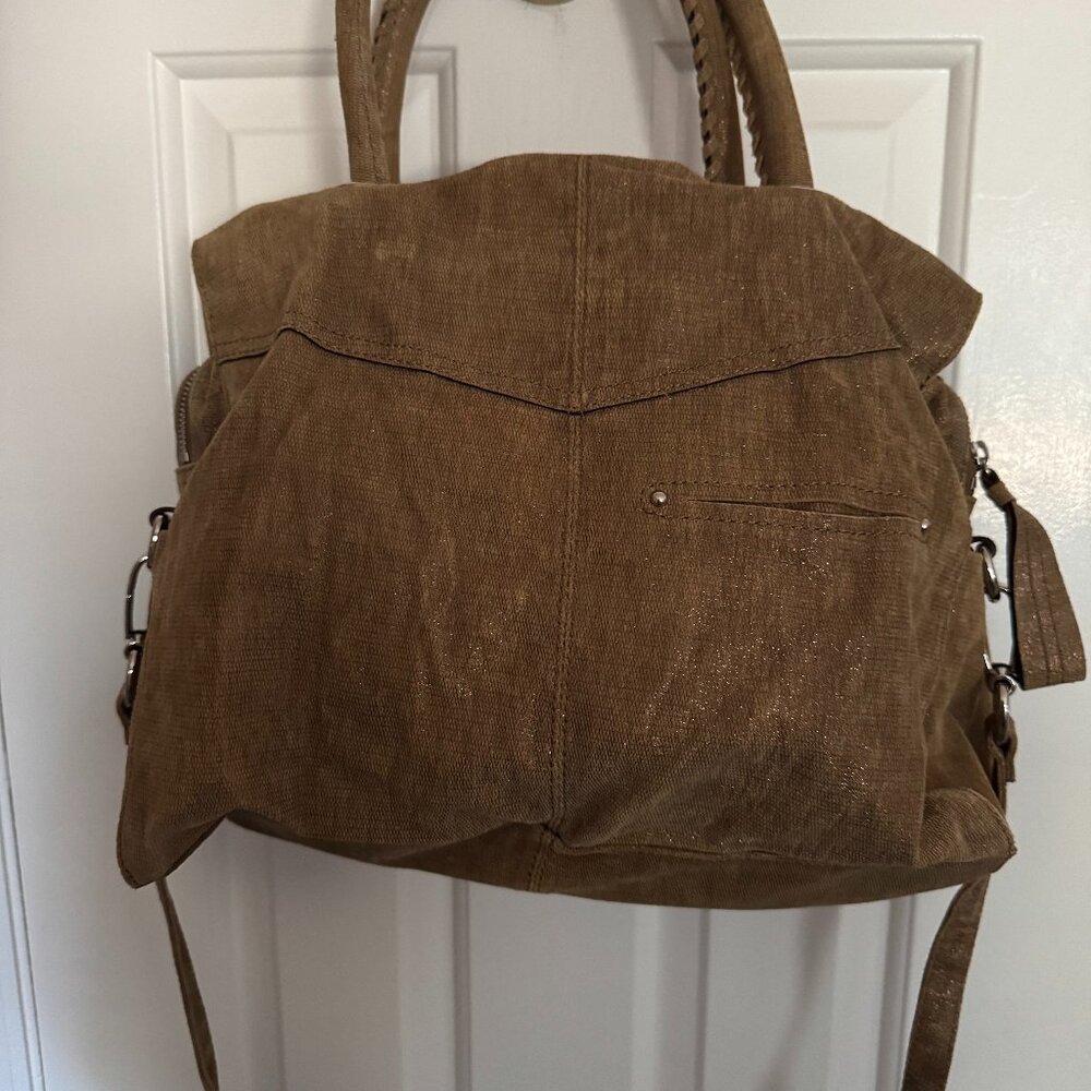 B Makowsky NWT Glitter Suede Leather Pocket Shoulder Handbag Beige Brown Tan